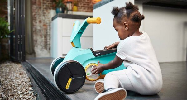 Test zum Babyfahrzeug GO TWIRL – mit Spielelement an der Seite - gokart-profi.de
